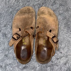 Light brown Birkenstock clogs size 40 women’s